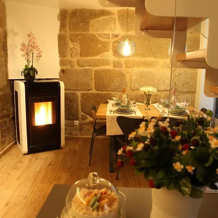 Casa Ferreiras Holiday home