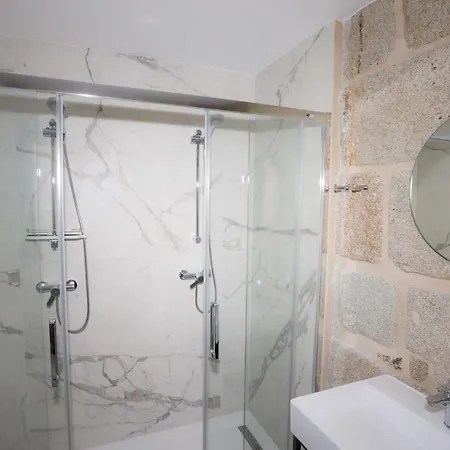 Casa Ferreiras Holiday home